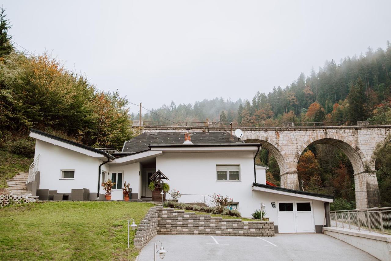 Hotel Gostisce Krivograd Prevalje Zewnętrze zdjęcie