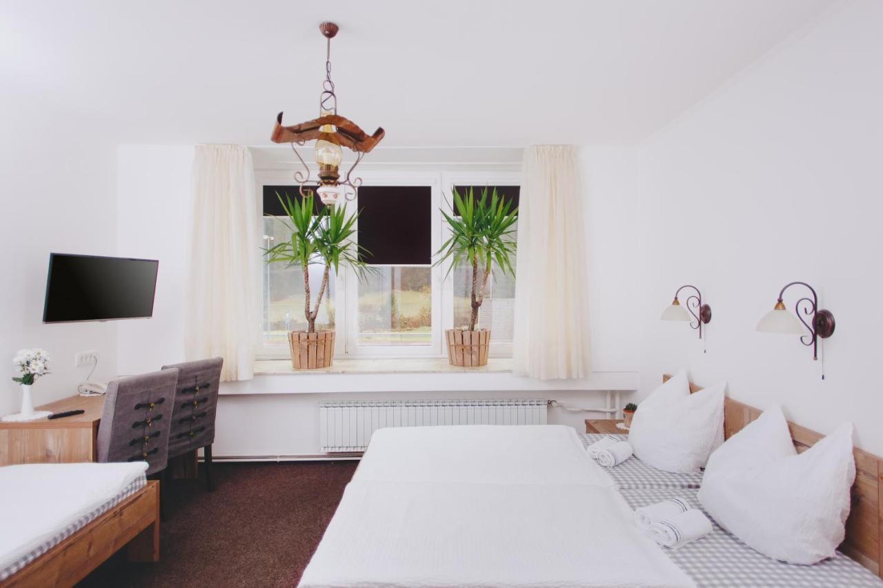 Hotel Gostisce Krivograd Prevalje Zewnętrze zdjęcie