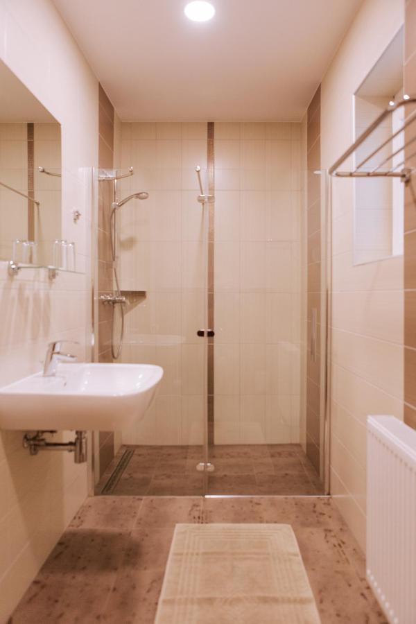 Hotel Gostisce Krivograd Prevalje Zewnętrze zdjęcie