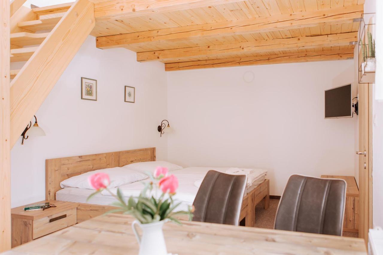 Hotel Gostisce Krivograd Prevalje Zewnętrze zdjęcie